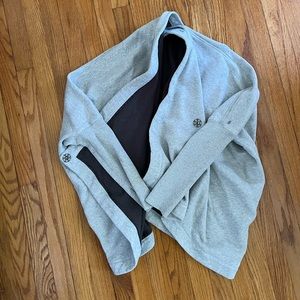 Lululemon It Makes Two Wrap